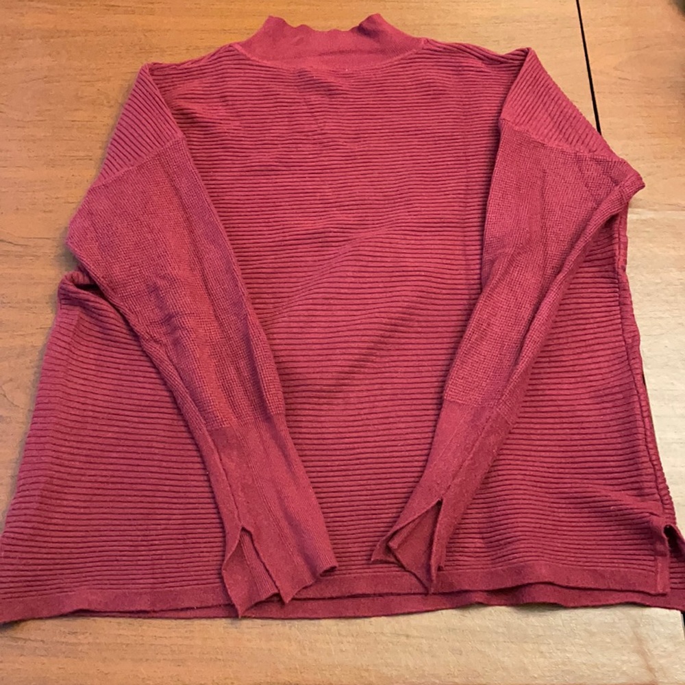 Maroon sweater pre owned good condition